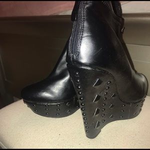 Aldo wedge booties